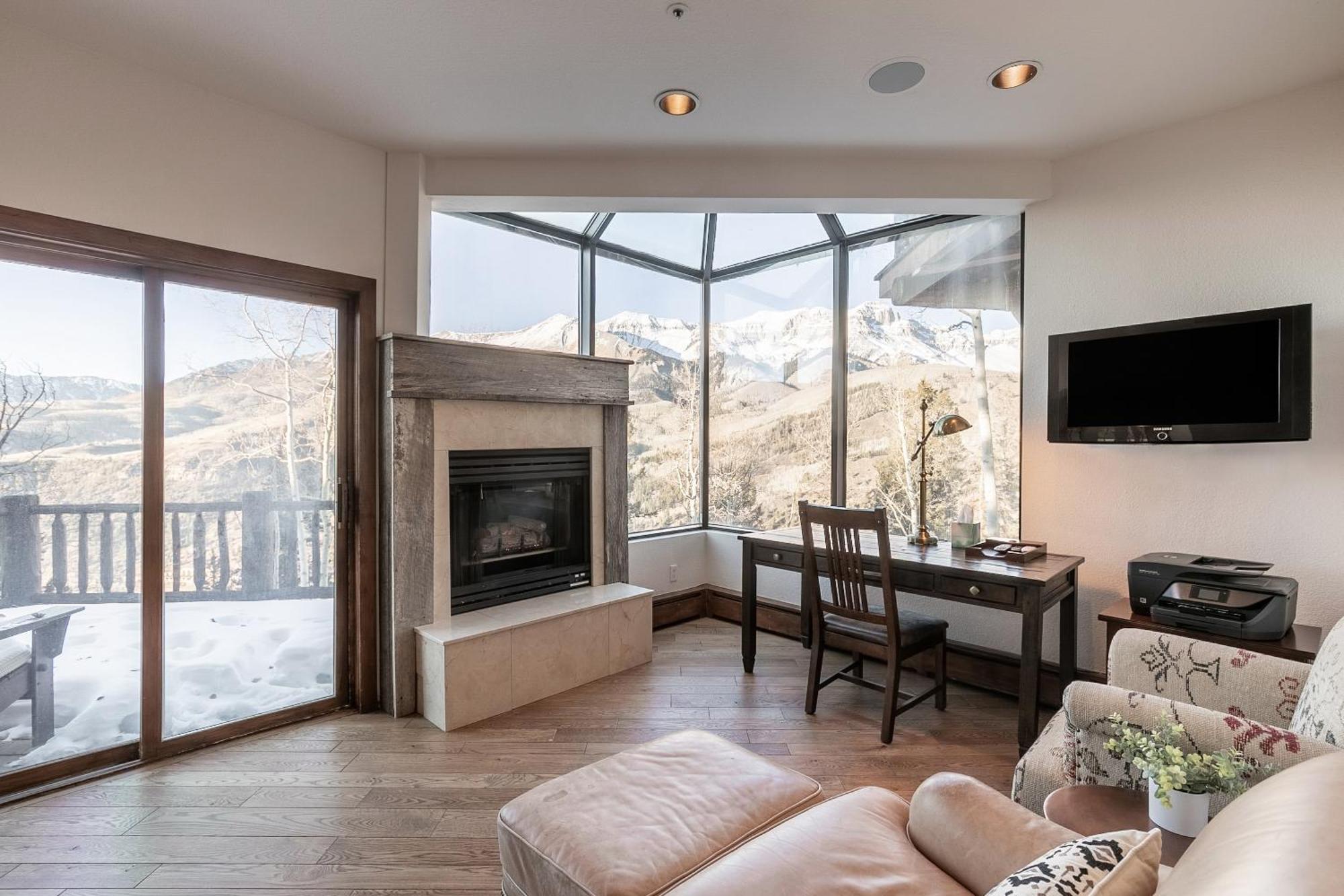 Crystal Chalet 12 By Avantstay Close To Town W Views Of San Sofia Ridge Telluride Eksteriør billede