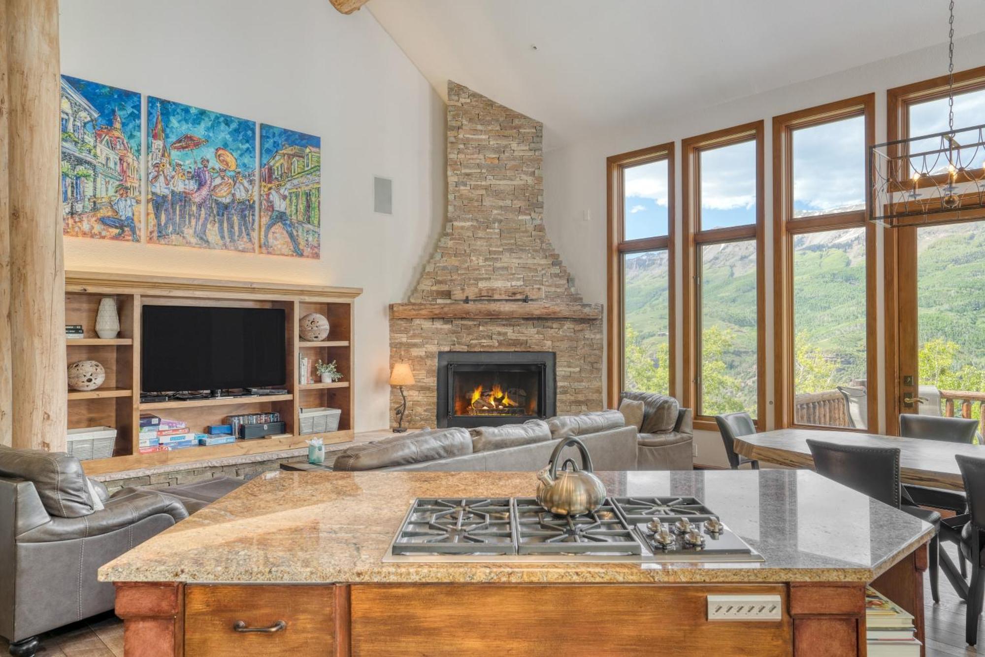 Crystal Chalet 12 By Avantstay Close To Town W Views Of San Sofia Ridge Telluride Eksteriør billede